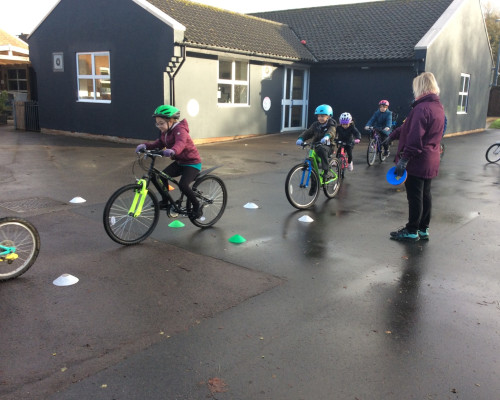 f175b32c-566b-4e7c-b666-50ce1ce131fa___1771733576___1209600___1___OGiI2bEchD2cG-CEyk4f-iYTDex48oK0msqG2LPdPRWyYiWew4kv1C5Eb9TLsy3hUHJRX5eI4wM9kqntnYuI0A